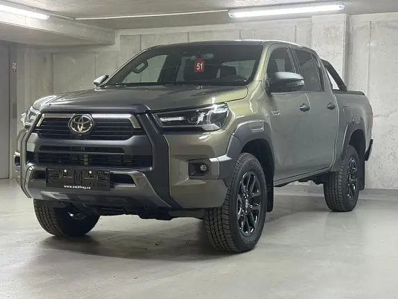 Toyota Hilux Invincible 2.8 Double Cab AT