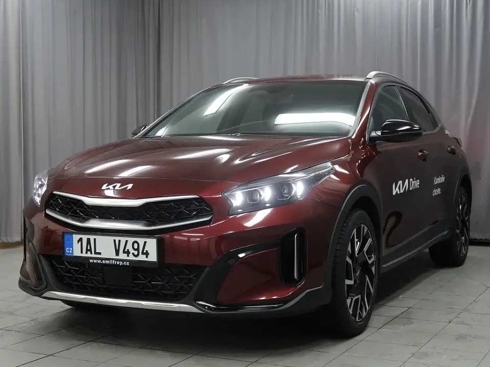 Kia XCeed STEEL EDITION - K odběru od 06/2026