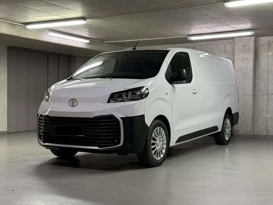 Toyota Proace Active L2 2,2 D MultimediaNAVI 