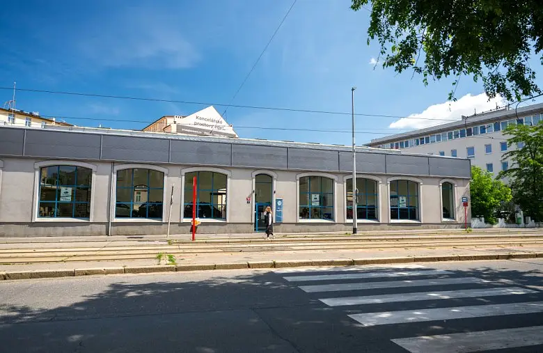 Autosalon Emil Frey Vysočany