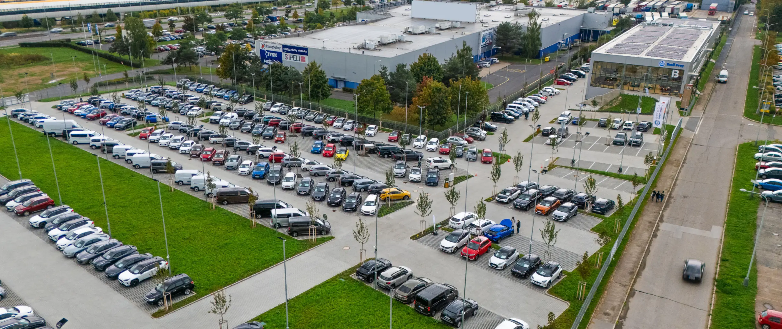 Autosalony Emil Frey | Kontakty na pobočky