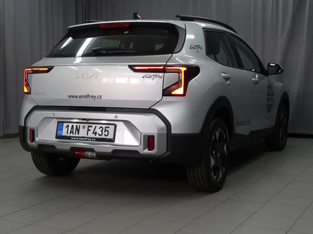 102dacde-f04b-41ba-9e05-dfeb38ff8d6c_07