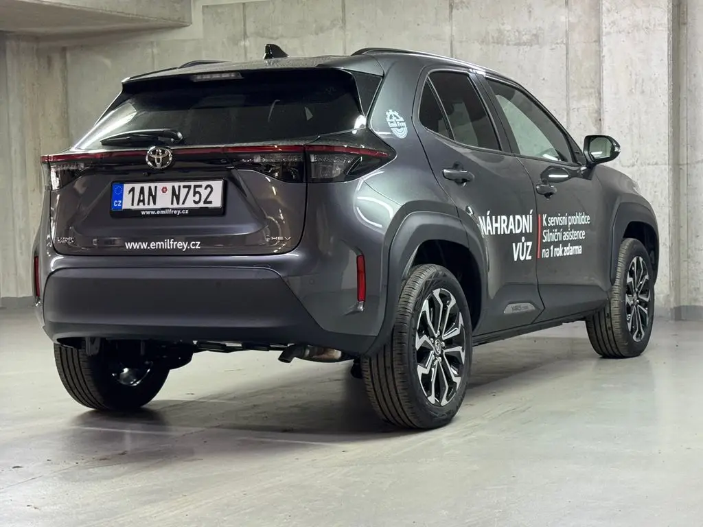 99b89052-dfbb-47fe-8e46-8128c624d2d6_03