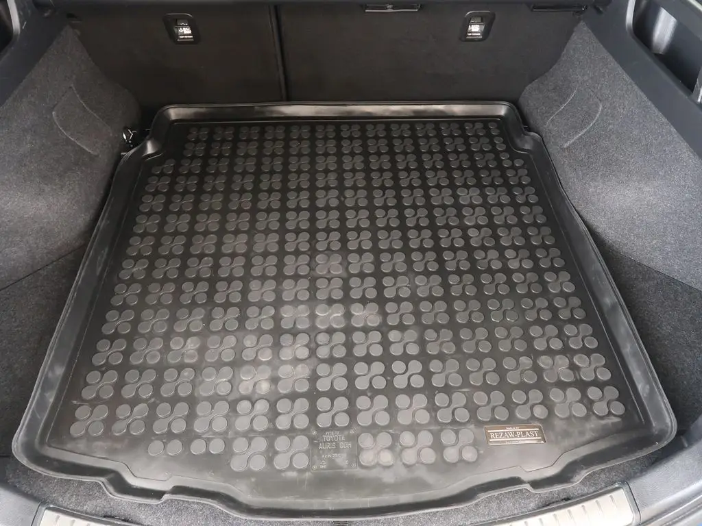 c08bbf5b-fbb9-4148-8cbc-37af6e578ab1_11