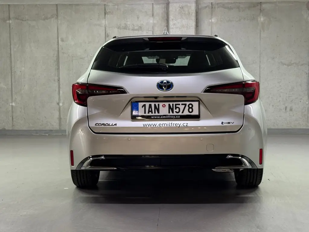 c715e4b1-7817-4b25-9121-f001b73eef35_05