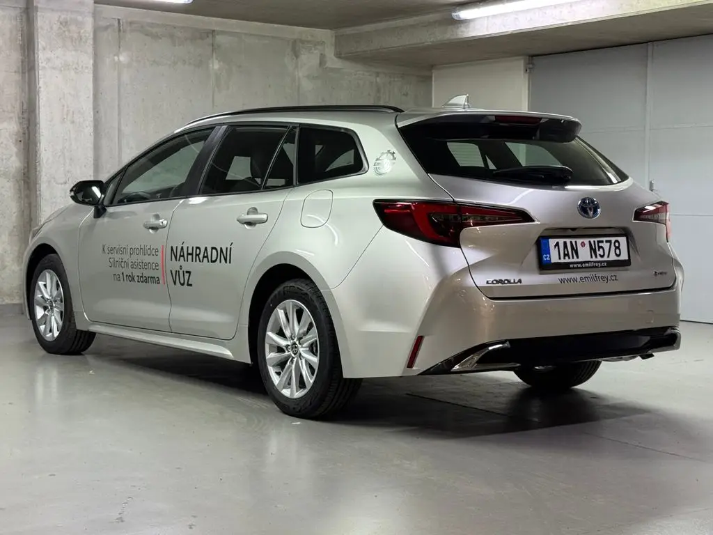 c715e4b1-7817-4b25-9121-f001b73eef35_06