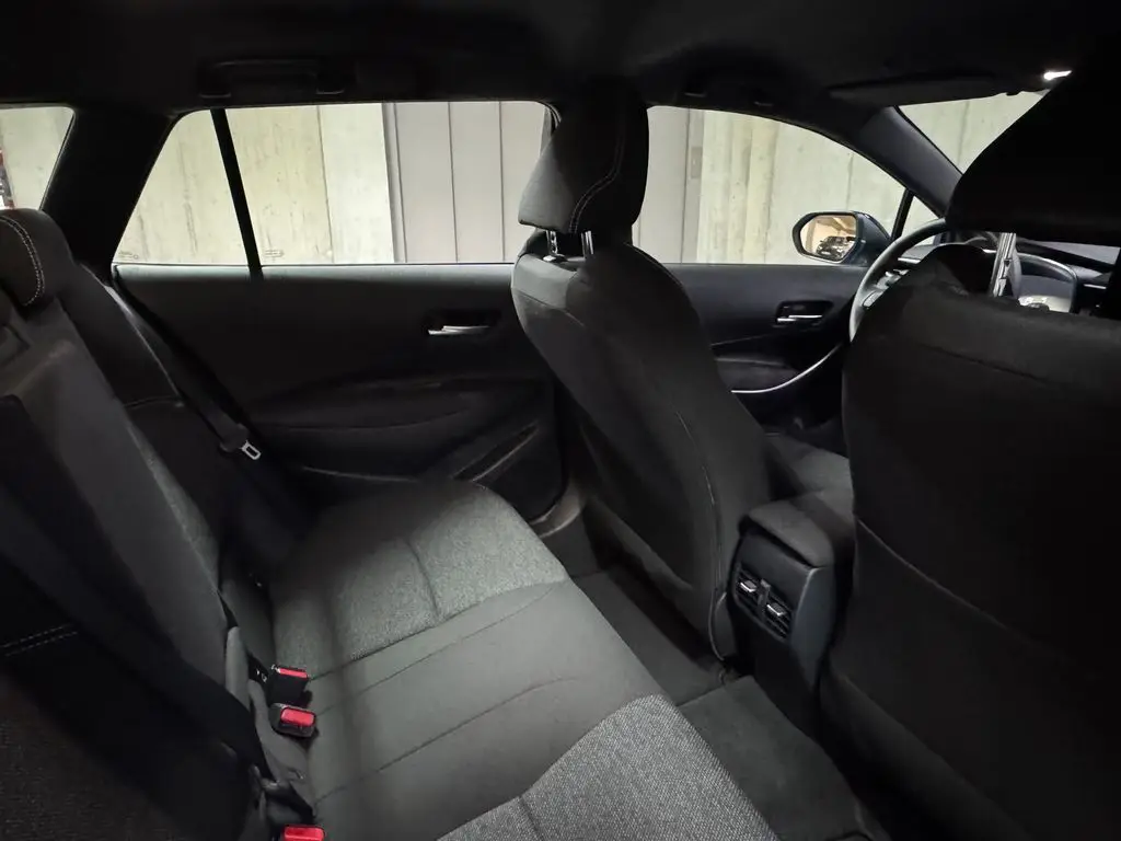 ee6a6550-919b-40c5-8747-785142984599_11