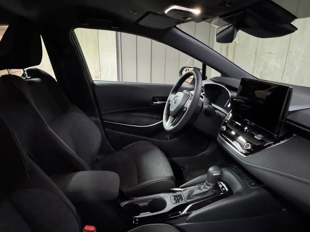 ee6a6550-919b-40c5-8747-785142984599_12