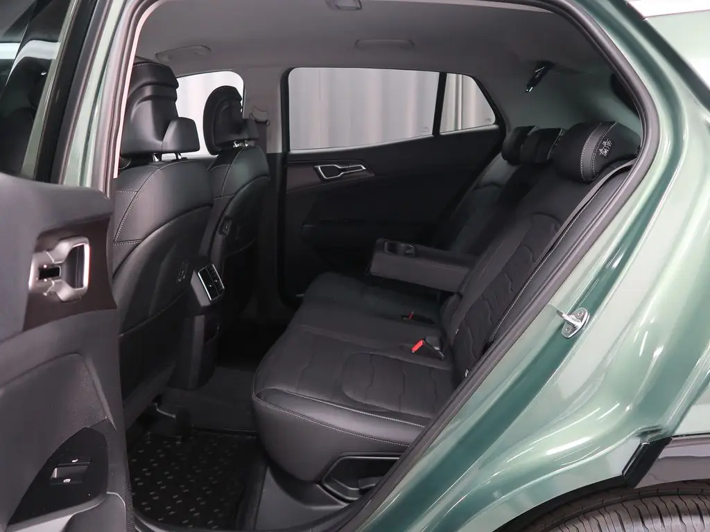 fa86b008-30cf-44e5-8b1c-d6337bee3c03_09