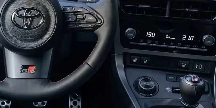 Interier - Toyota Corolla Touring Sports