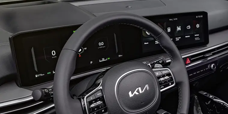 Klimatizace - Toyota Corolla Touring Sports