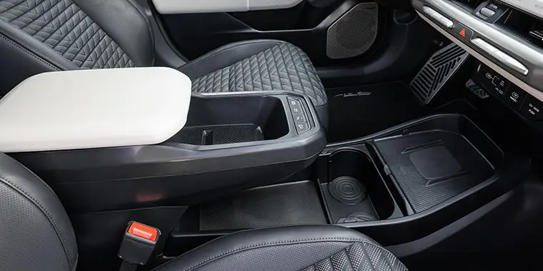 Interier - Toyota Corolla Touring Sports